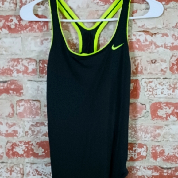 Woman's Nike Size Medium Swimsuit - Picture 1 of 6